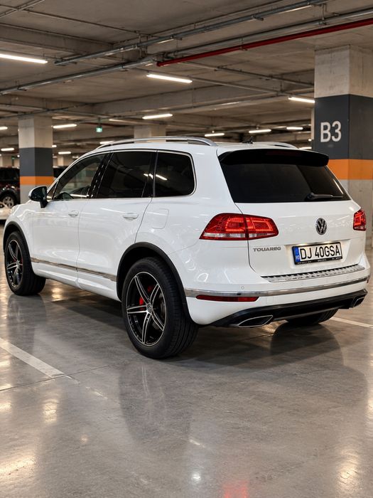 VOLKSWAGEN Touareg 2015 — imagine 3