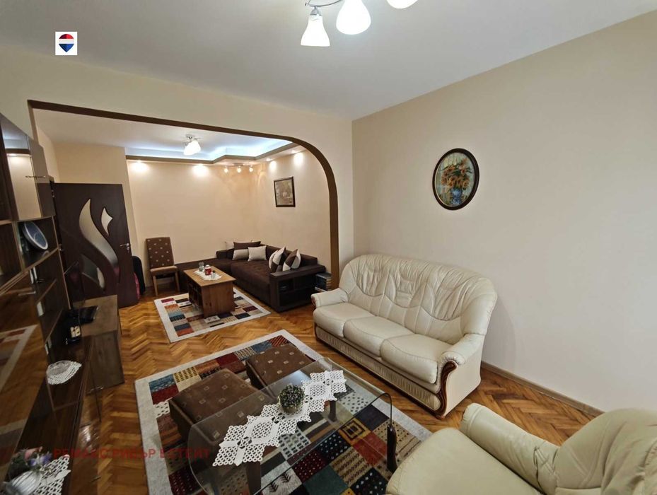 Продава се Тристаен апартамент в Русе, Възраждане - 86 кв.м за 1067 €/кв.м - Снимка #1