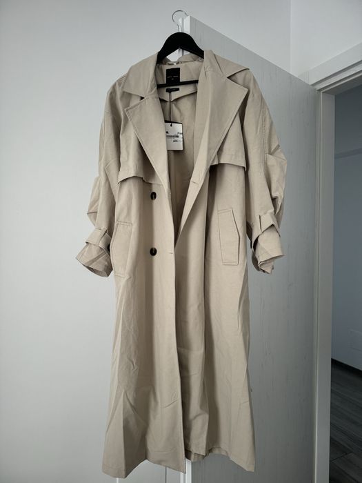 Trench lung mărime standard, nou-nouț, nepurtat