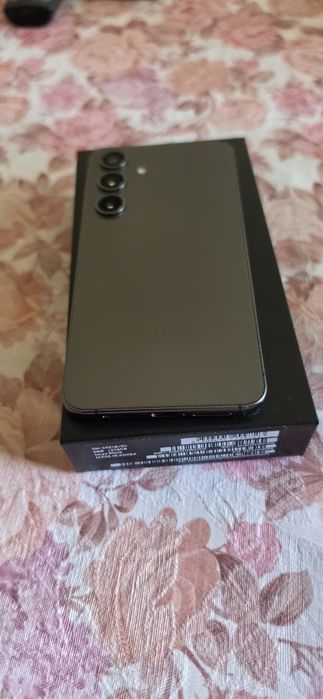 Продавам Samsung S24 256GB