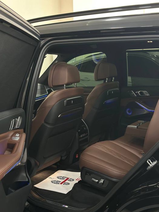 Bugun sotuvimizda BMW X7 40i