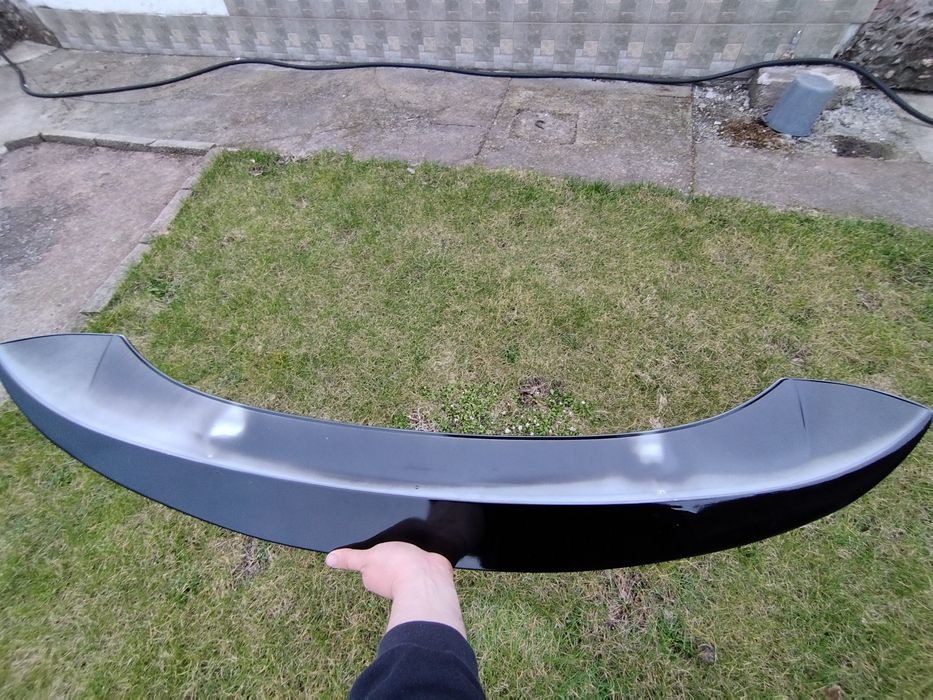 Спойлер за багажник Volkswagen Golf 6