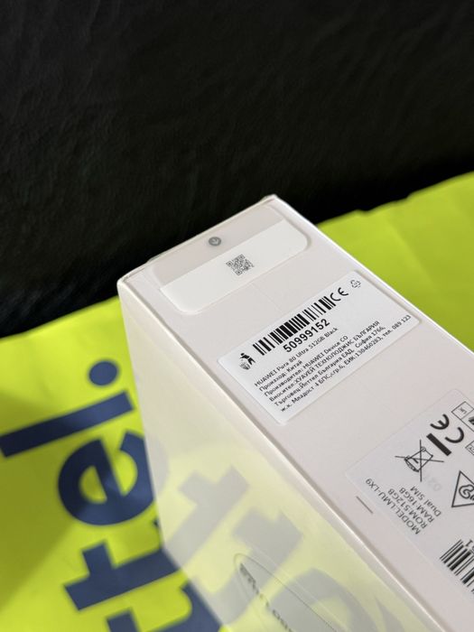 ЗАПЕЧАТАН 512GB Huawei Pura 80 Ultra 16GB Yettel Гаранция 2029 Golden Black