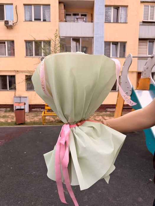 Цветы продам срочна,3000тсч,все