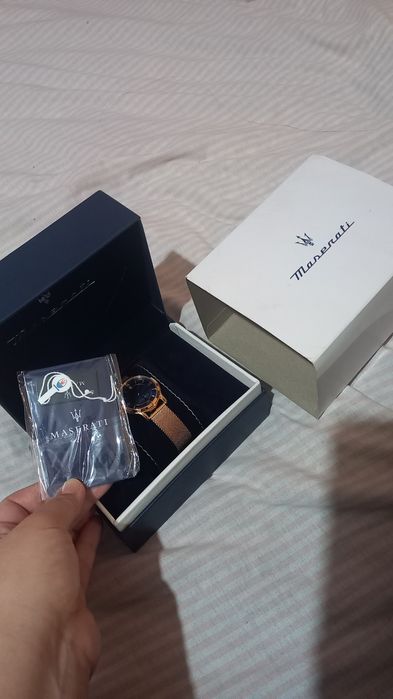 Часы Maserati абсолютно новые