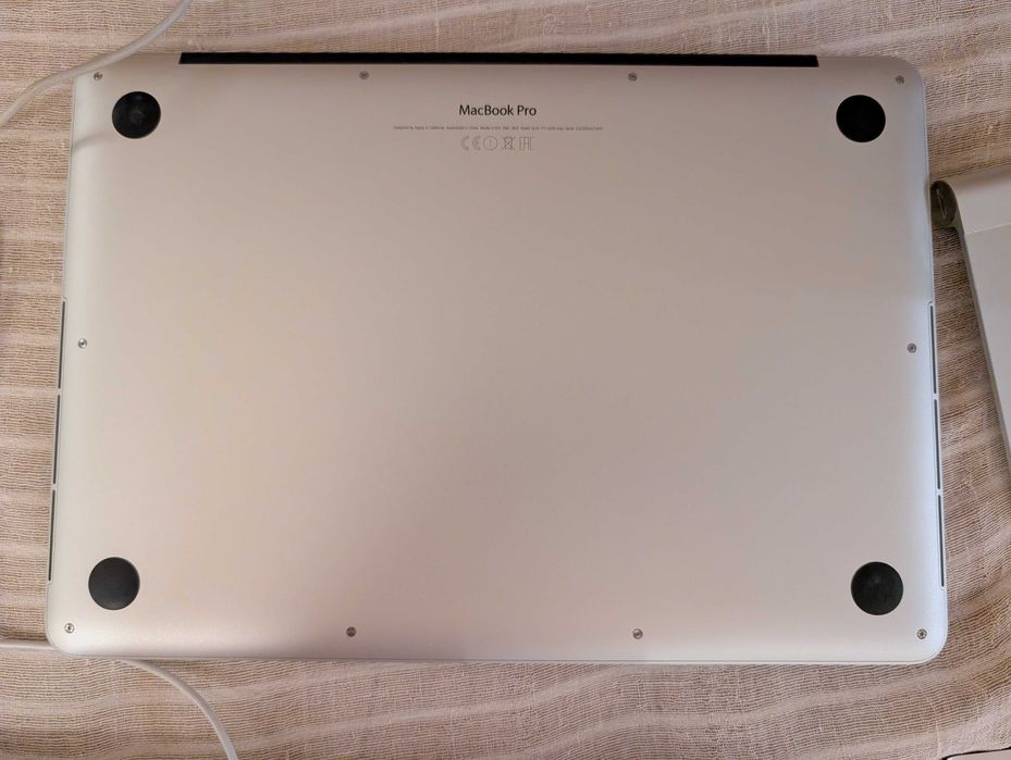 Macbook Pro 13 + accesorii