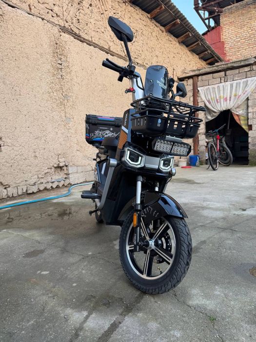 Elektr skuter.         .