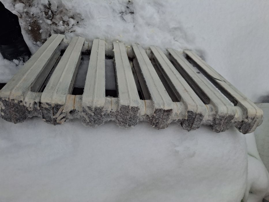 Продам родиатор чугунная восемь секси