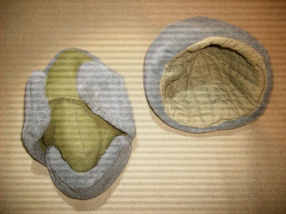 Soldat militar RSR casca caciula cu clape sau boneta iarna