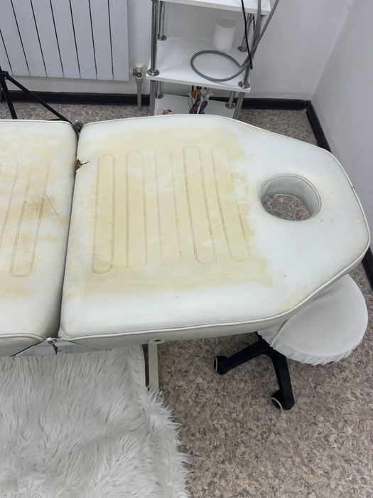 Продам кушетку рабочую