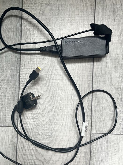 Зарядка для ноутбука Lenovo