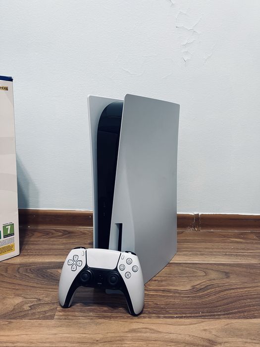 PlayStation 5 с джостиком