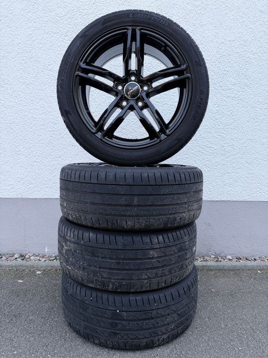 Jante aliaj Wheelworld R17 5x112 ET50 + anvelope 225/45 R17 VW Audi Skoda Seat Mercedes