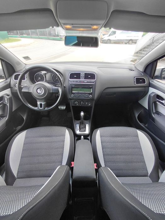 Volkswagen Polo Cross Automat dsg 2 ,1.2 benzina,105 cp,stare impecabila !