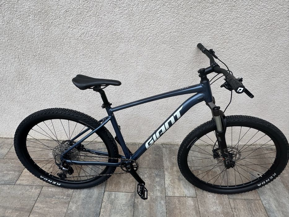 Bicicleta MTB GIANT Talon 29 0 Blue Ashes 29'' L