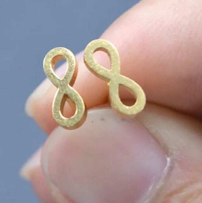 Колие, гривна, обици безкрайност