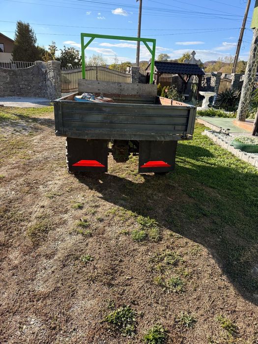 Vând tractoraș Ferrari 4x4