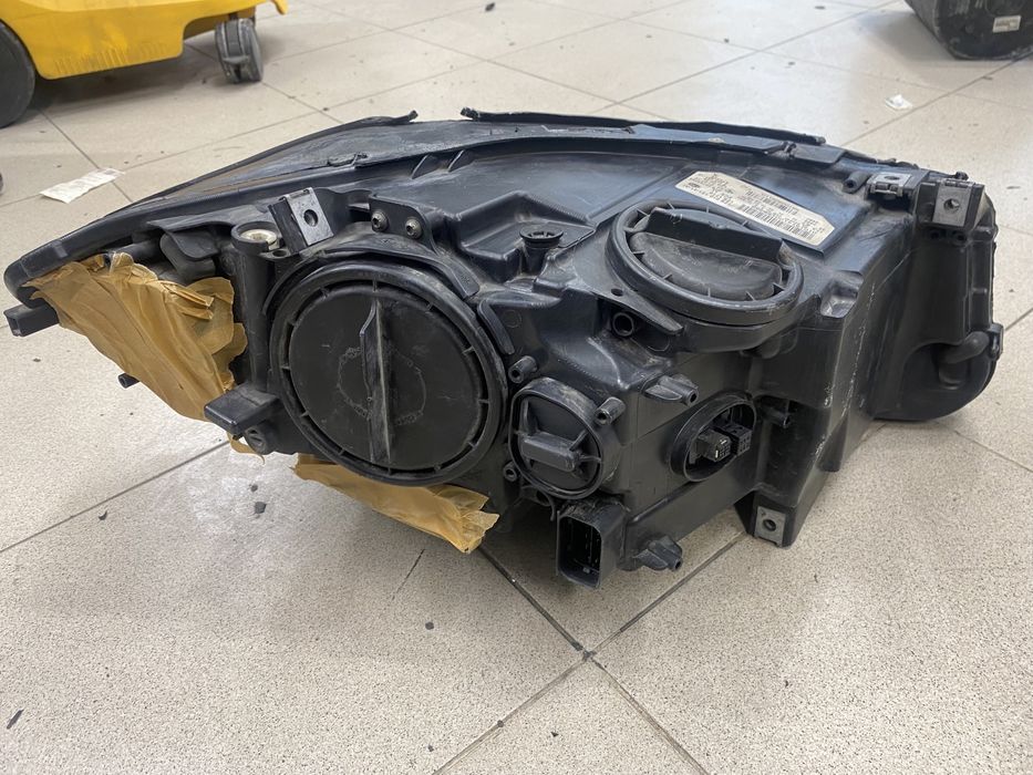 Фар фарове за Bmw f10 f11 adaptive far farove Бмв ф10 ф11