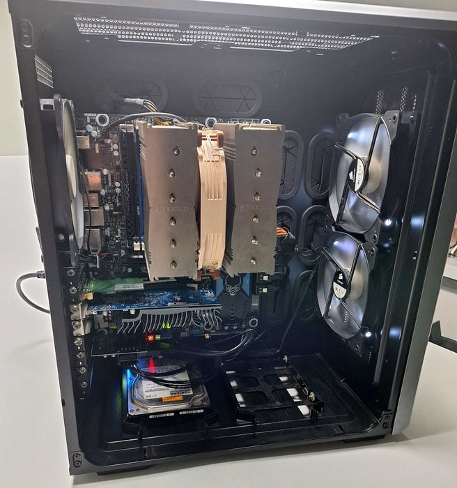 Unitate PC Workstation / Multimedia