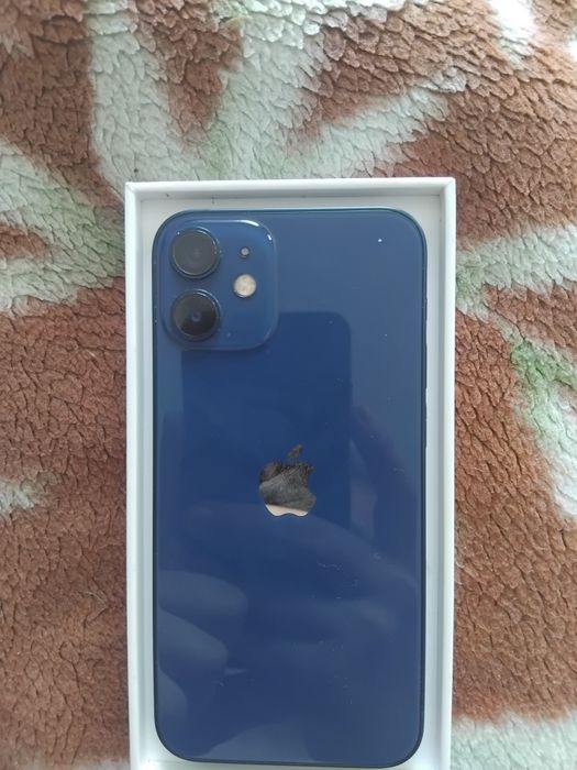 Продам айфон 12 мини