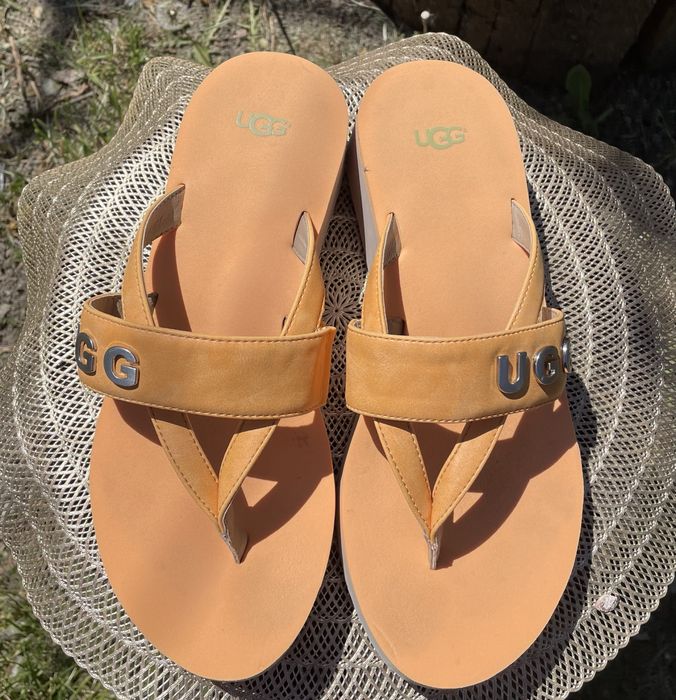 Saboti    damaa Ugg
