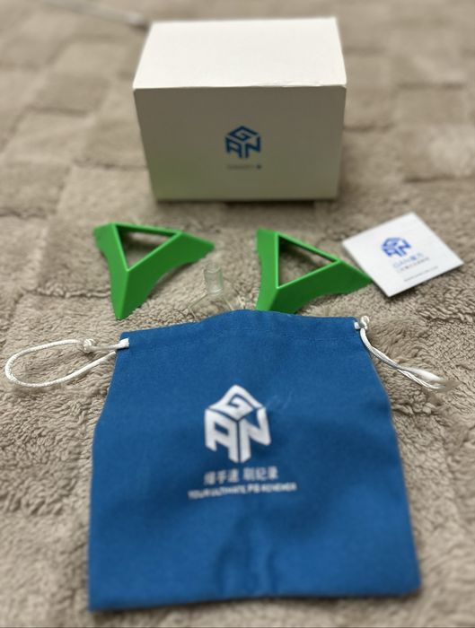 Кубик Рубик gan 2x2 магнитный,оригинальный коробка бор