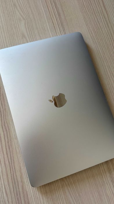 Macbook Air, M1, 2020