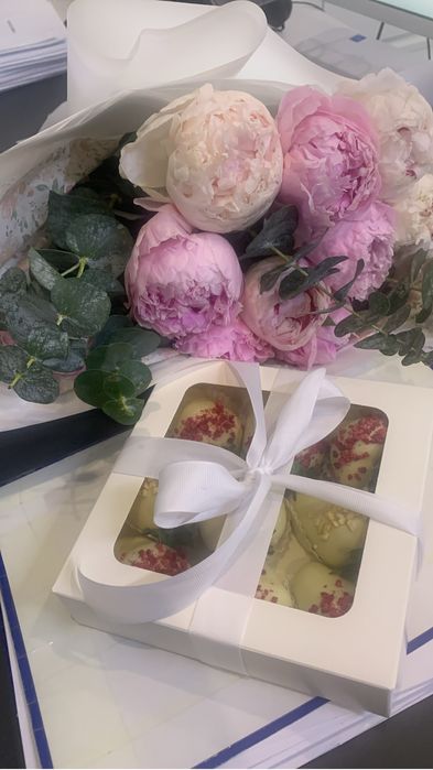 Продам букет пионы