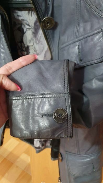 Женская кожаная куртка