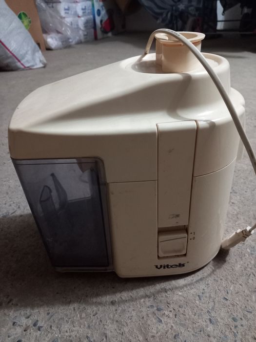 кухонная соковыжималка