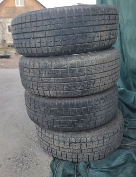 Продам зимние шины