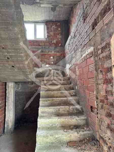 Продава се Промишлена сграда в Поморие - 800 кв.м за 199 €/кв.м - Снимка #1