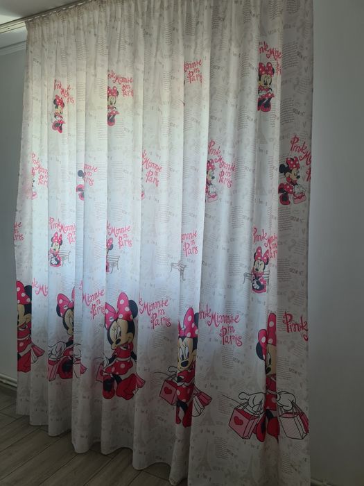 Draperie și perdea