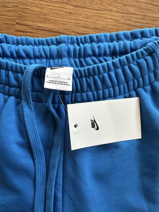 Мъжки,памучни,сини къси панталонки Nike със странично лого