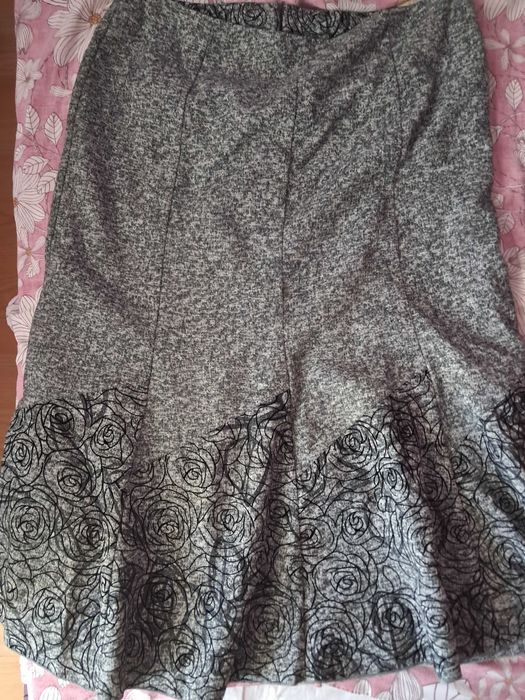 Дамска пола нова