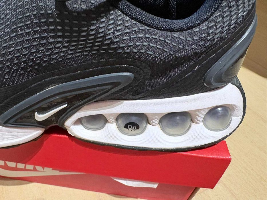 Маратонки Nike Air Max Dn