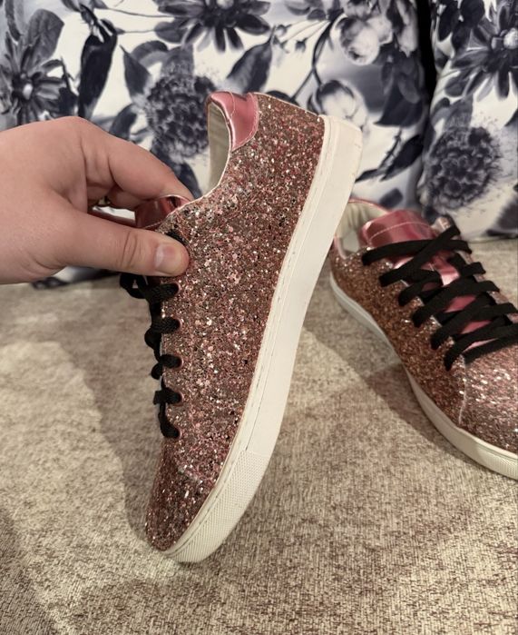 Adidasi unisex paiete