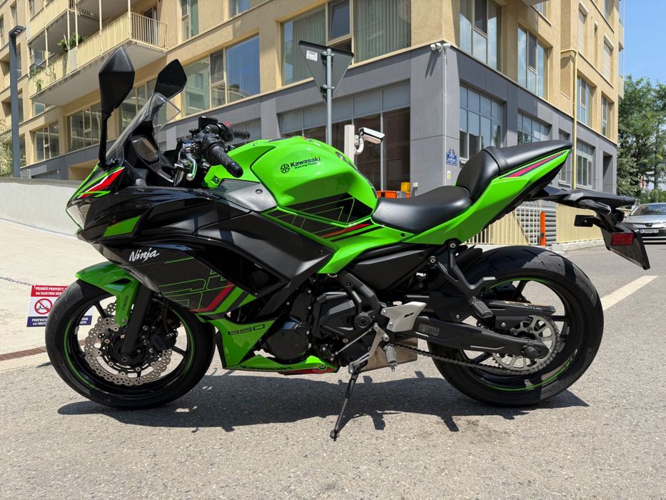 Vand Motocicleta Kawasaki Ninja 650 KRT ABS (model 2023)