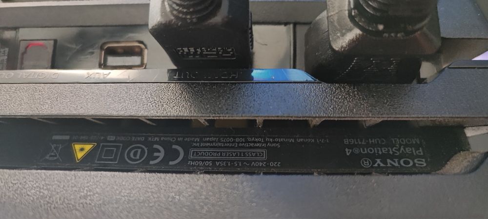 Playstation 4 PRO 1 TB + 10 jocuri