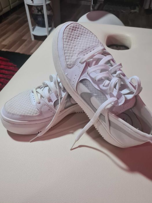 Adidasi nike femei marimea 40