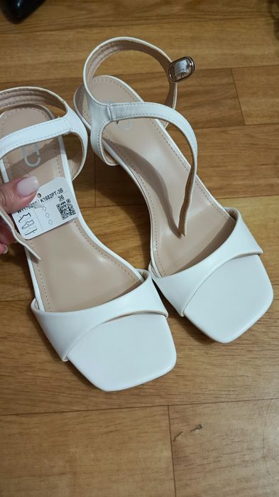 Туфли женские брендовые