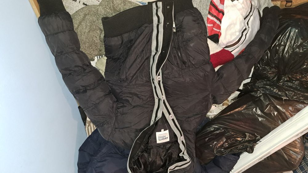 Продавам Зимно Мъжки Якета