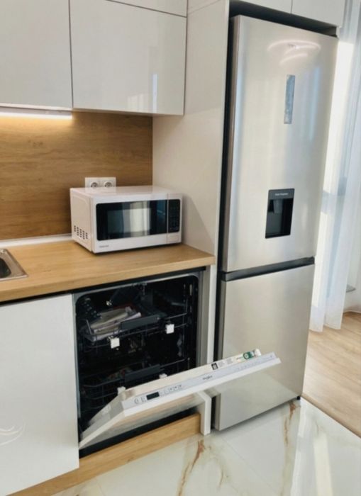 Дава се под наем Двустаен апартамент в Пловдив, Каменица 2 - 70 кв.м за 510 € - Снимка #3