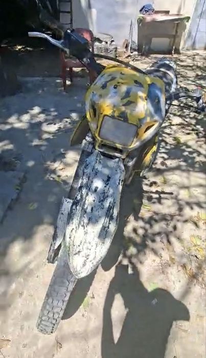 Suzuki dr 125c