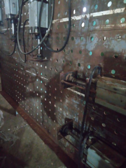 пневматична вертикална преса-ITALY,