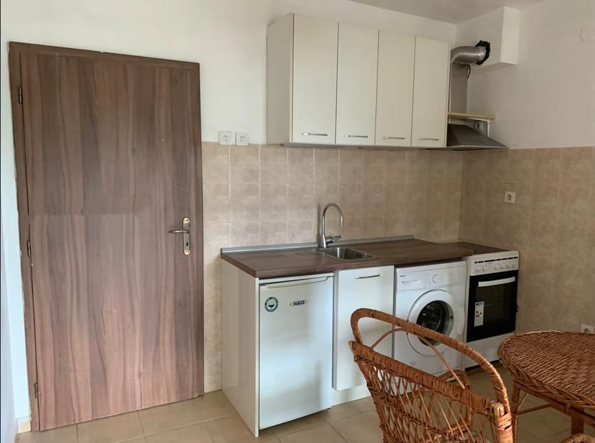 Дава се под наем Едностаен апартамент в София, Дървеница - 36 кв.м за 300 € - Снимка #2