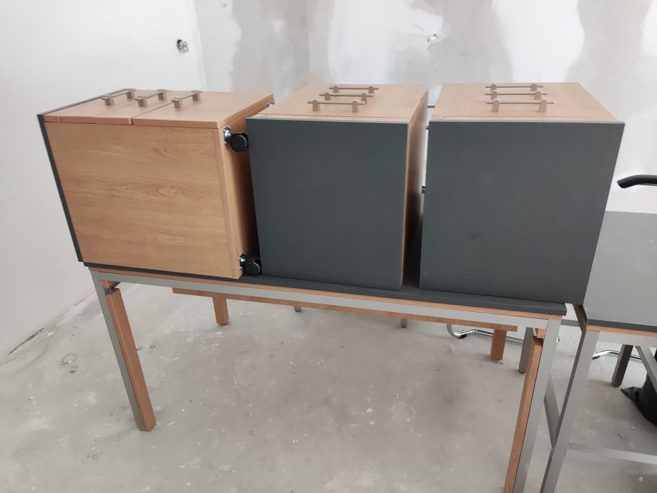 Офис мебели практически нови