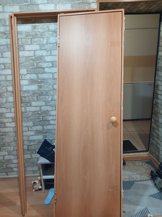 Продам межкомнатные двер