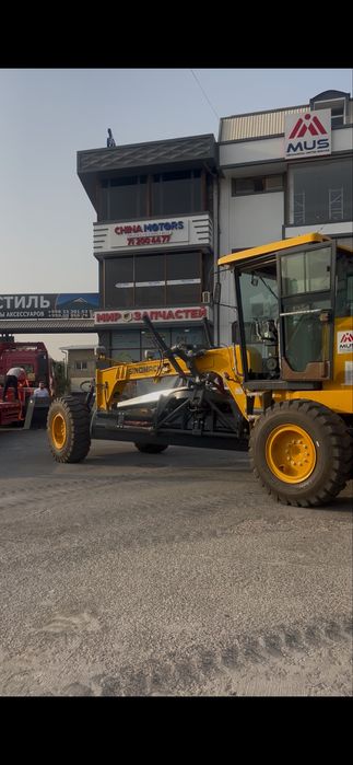 грейдеры синомач 719Н сотилади