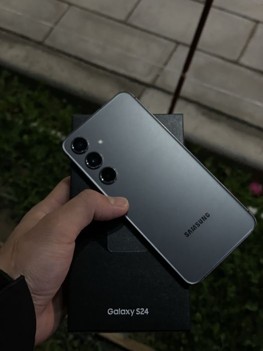 Samsung s24 с документами